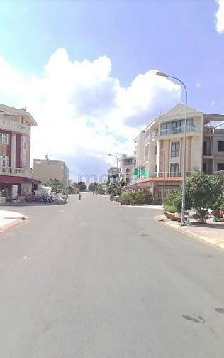 Hình ảnh Nhà tôi bán đất trong KDC Bình Điền, Phường 7, Quận 8, gần chợ cá.