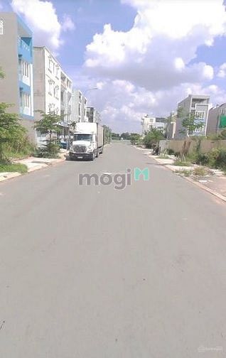 Hình ảnh Nhà tôi bán đất trong KDC Bình Điền, Phường 7, Quận 8, gần chợ cá.