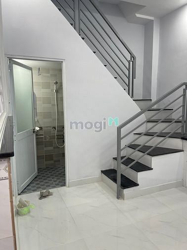 Hình ảnh Nhà 3 mặt hẻm Phan Văn Trị P11, 4.6Tỷ/40m2 (4.7x9) Trệt Lầu: 2PN 2WC