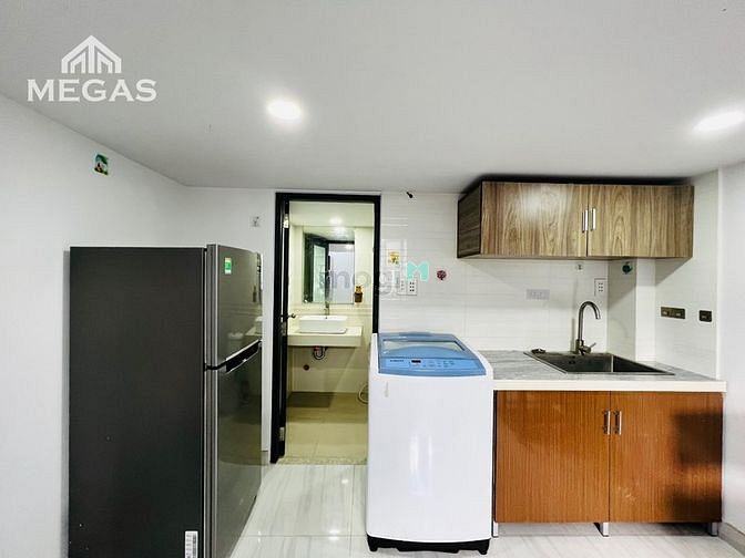 Hình ảnh Cho Thuê Căn Hộ Full Nội Thất Ngay Vòng Xoay Phú Lâm