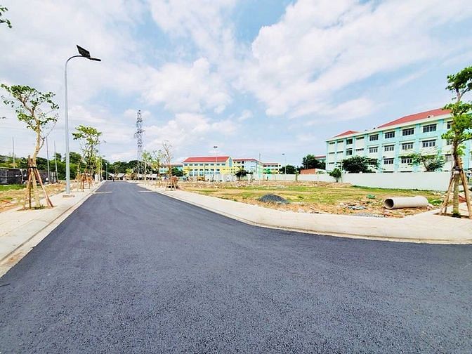 Hình ảnh Hot Bán Đất Nền Tân Phú Đường Chế Lan Viên