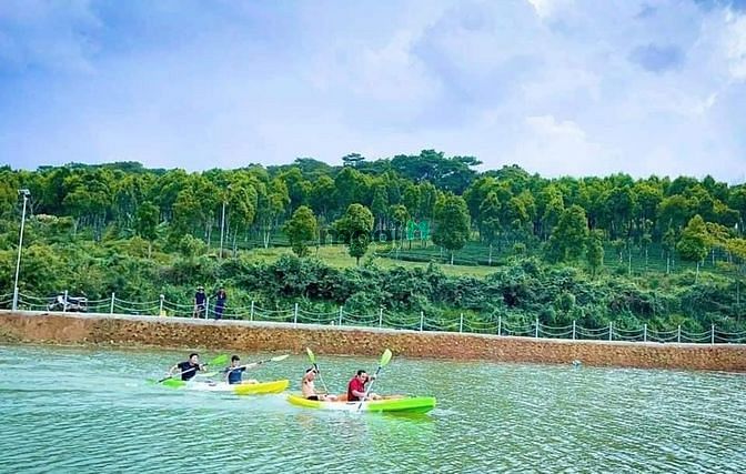 Hình ảnh Bán đất ven hồ TP Bảo Lộc, view đồi Thông, giá rẻ 1.7tr/m2, sổ sẵn