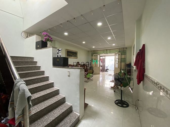 Hình ảnh Bán Nhà Bom Tấn Quận 12.................