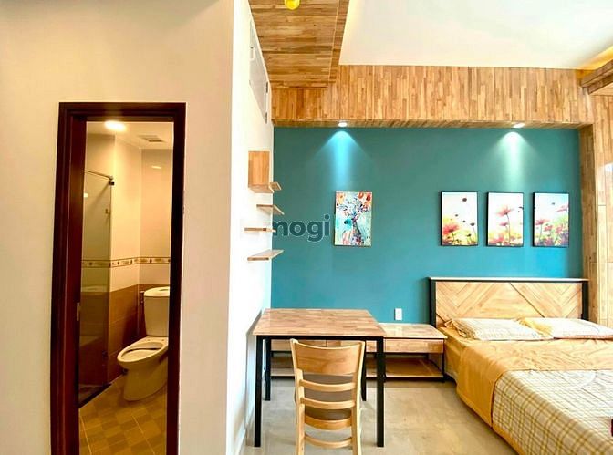 Hình ảnh Trống lại phòng cửa sổ lớn siêu đẹp Nguyễn Duy Trinh