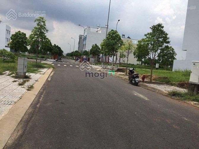 Hình ảnh Cần bán nhanh nền đất KDC An Thiên Lý, Phước Long B, Q9. Sổ hồng thổ c