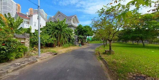 Hình ảnh Bán đất 80M2 MT đường D5 UBND phường 25, Bình Thạnh.giá 2,5ty.SHR