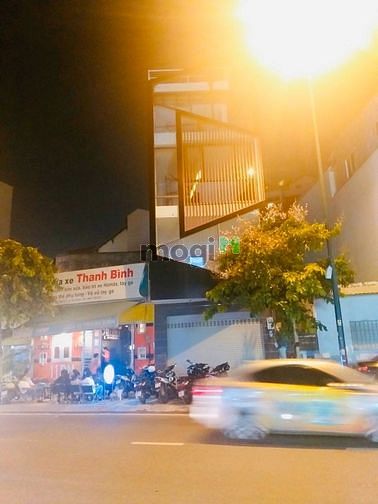 Hình ảnh Cho Thuê Nguyên Căn Nhà Mặt Tiền Bạch Đằng