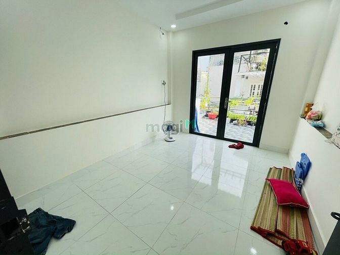 Hình ảnh Nhà mới 4 tầng Đồng Đen, Tân Bình chỉ nhỉnh 5 tỷ