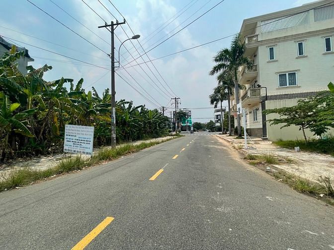 Hình ảnh Bán nhanh lô đất thổ cư 100m2 giá 2tỷ, đường An Phú, Củ Chi, sổ riêng.