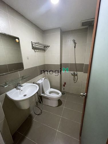 Hình ảnh Phòng CỬA SỔ LỚN - BAN CÔNG - view xịn xò