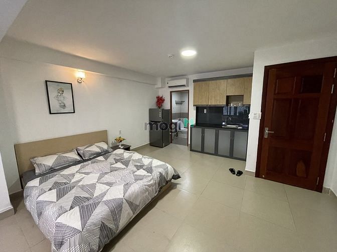 Hình ảnh Phòng CỬA SỔ LỚN - BAN CÔNG - view xịn xò