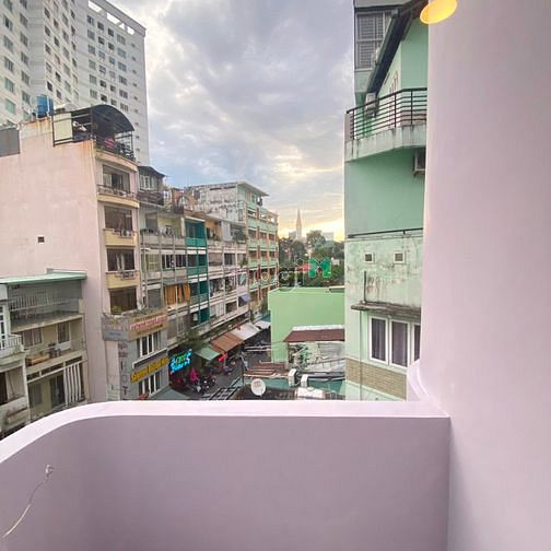 Hình ảnh 1PN/Studio Ban Công, Đầy đủ nội thất Tại mặt tiền Quận 1