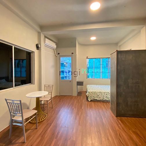 Hình ảnh 1PN/Studio Ban Công, Đầy đủ nội thất Tại mặt tiền Quận 1