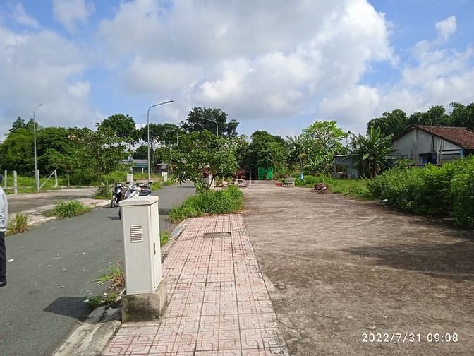 Hình ảnh Cần bán lô đất đường 409 phước vĩnh an giá 2tỷ2/95m2 SHR LH: