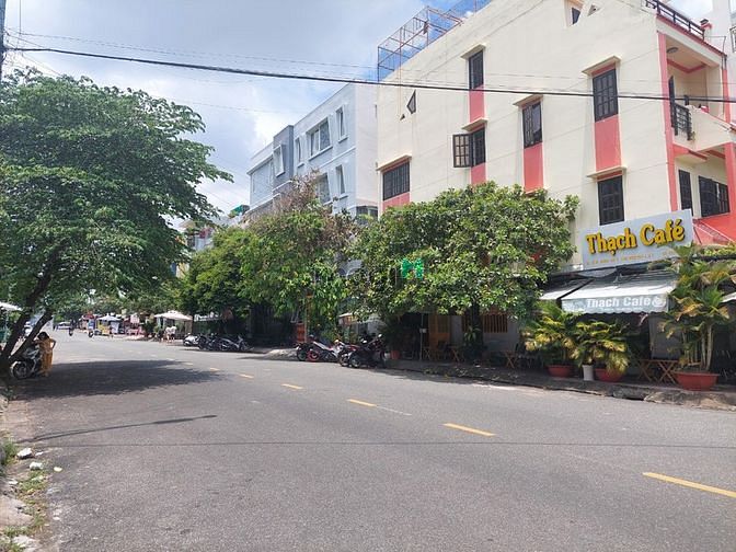 Hình ảnh Đất mặt tiền đường số 449, Lê Văn Việt