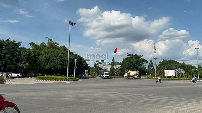 Hình ảnh Sang nhanh 693m2 để lo viện phí.Thô cư 100%.Khu đông dân.SHR