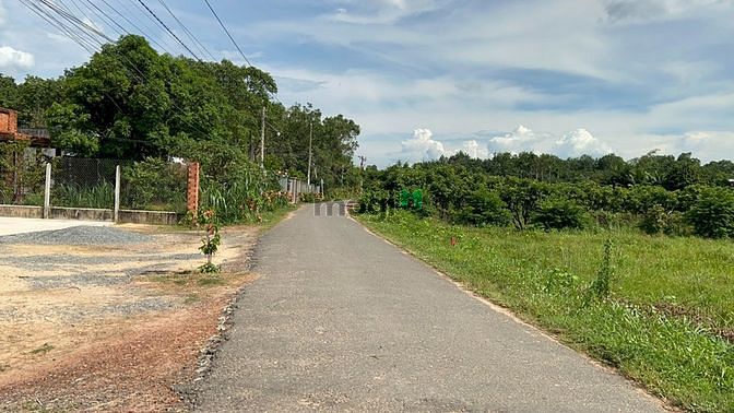 Hình ảnh Sang nhanh 693m2 để lo viện phí.Thô cư 100%.Khu đông dân.SHR