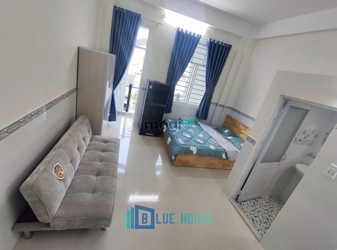 Hình ảnh Ban Công Full Nội Thất - Ngay Khu K300 - Lotte Cộng Hòa.