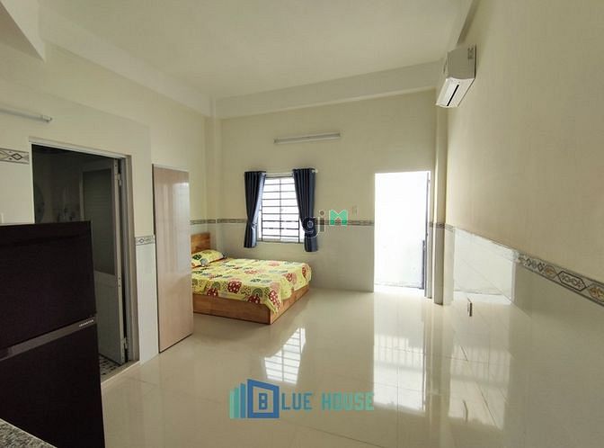 Hình ảnh Ban Công Full Nội Thất - Ngay Khu K300 - Lotte Cộng Hòa.
