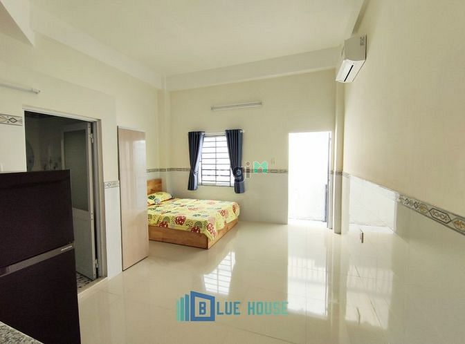 Hình ảnh Ban Công Full Nội Thất - Ngay Khu K300 - Lotte Cộng Hòa.