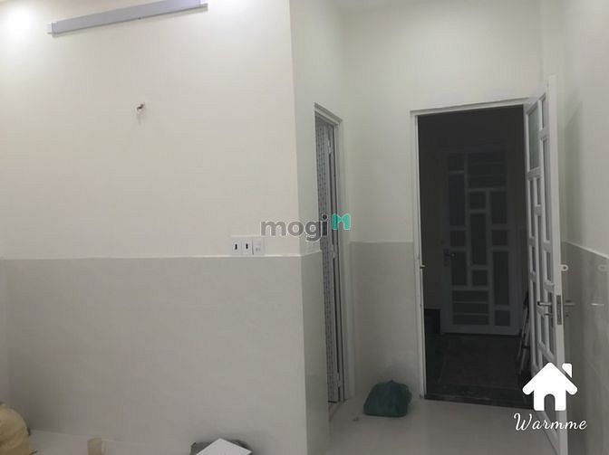 Hình ảnh Phòng trọ đẹp có ban công, máy lạnh. Giá 5tr2