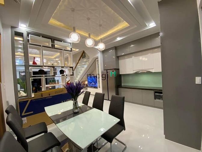 Hình ảnh NHÀ HXT Sư Vạn Hạnh,P12, Quận 10, 76m2, 2Tỷ937 4Pn