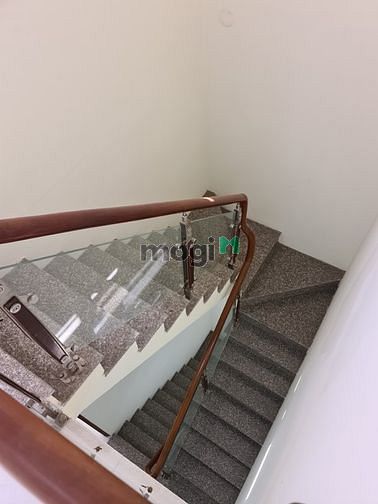 Hình ảnh Nhà / phùng tá chu, xây kiên cố đang cho thuê