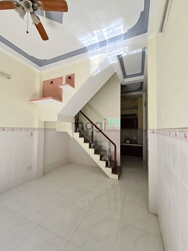 Hình ảnh Nhà / phùng tá chu, xây kiên cố đang cho thuê