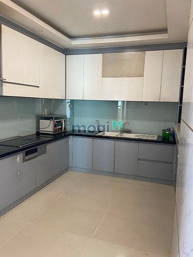 Hình ảnh Cho thuê chung cư sky center 140m2,3pn,3wc full nội thất