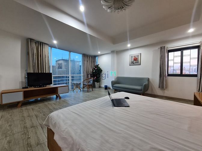 Hình ảnh Studio-Cs,Ban công-Full NT ngay Trần Hưng Đạo Q1
