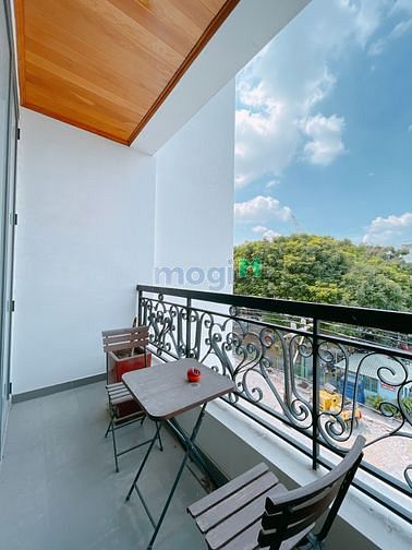 Hình ảnh Căn studio ban công, full nội thất, bếp ngoài, 30m2, phòng mới Quận 4