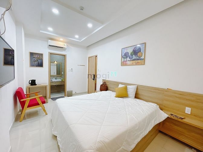 Hình ảnh Căn studio ban công, full nội thất, bếp ngoài, 30m2, phòng mới Quận 4