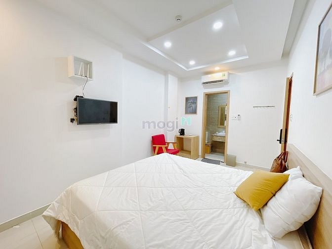 Hình ảnh Căn studio ban công, full nội thất, bếp ngoài, 30m2, phòng mới Quận 4