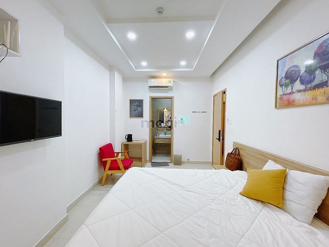Hình ảnh Căn studio ban công, full nội thất, bếp ngoài, 30m2, phòng mới Quận 4
