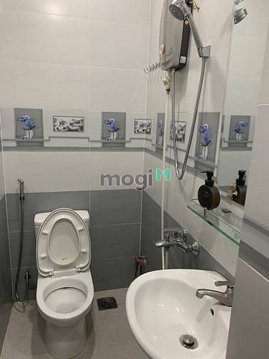 Hình ảnh Nhà hẻm Nguyễn Thiện Thuật quận 3 - 9 phòng
