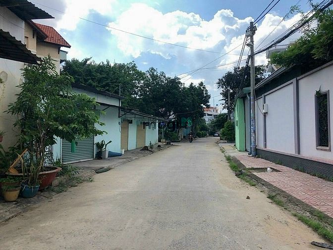 Hình ảnh Bán đất xây trọ 5x30m đường Lê Văn Việt _ P. TNPA _ Quận 9