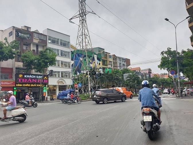 Hình ảnh CC Bán nhà c4 MT Phan Văn Trị phường 7 gò vấp 9x46, 427m2