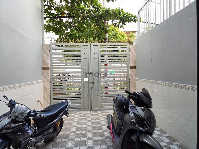 Hình ảnh VỊ TRÍ ĐẸP - gần ngã tư - 346B Lê Quang Định