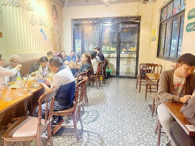 Hình ảnh Nhà căn góc 2 mặt tiền Đề Thám quận 1