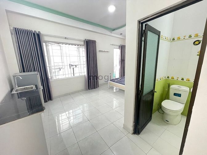 Hình ảnh Cho thuê Phòng Full NT Cách Mạng Tháng Tám, Quận 3, giá 6tr5/tháng