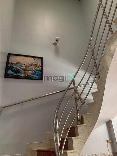 Hình ảnh Cho thuê nhà 3Pn mới, trung tâm quận 3, 9tr tl