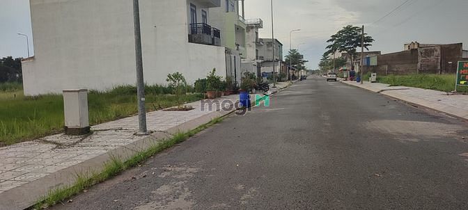 Hình ảnh Có ai cần mua đất không em có lô đất Bình Chánh cần bán 105m2 giá tốt
