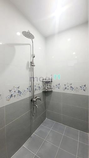 Hình ảnh Gấp! Quận 10 - 3 Tháng 2 - 105m2 - 3 Tầng BTCT - Giá Rẻ