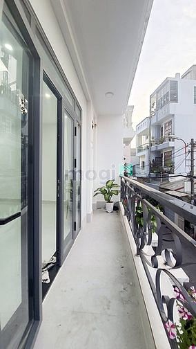 Hình ảnh Gấp! Quận 10 - 3 Tháng 2 - 105m2 - 3 Tầng BTCT - Giá Rẻ