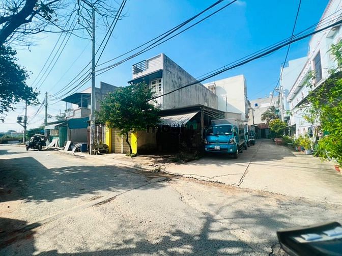 Hình ảnh SOS- Cần bán gấp nhà 94,2m2 công nhận hết đất. Hẻm Container.Chốt cứng