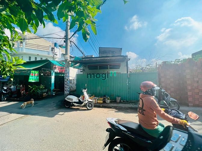 Hình ảnh SOS- Cần bán gấp nhà 94,2m2 công nhận hết đất. Hẻm Container.Chốt cứng