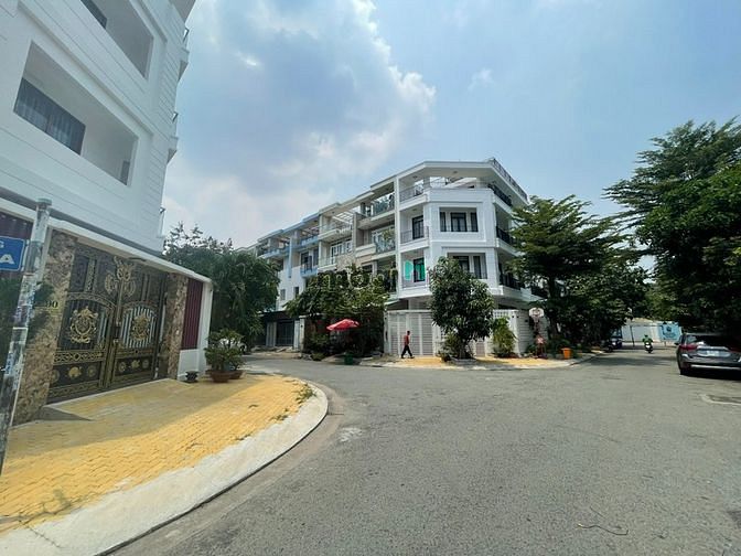 Hình ảnh Sang gấp lô đất KDC Phong Phú 5, 80m2, giá chỉ 2ty370, sổ riêng