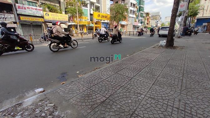 Hình ảnh Đất Xây CHDV - Đã Làm Xong Phần Móng - Sát Q1 - 88M2 - giá 9.X TỶ