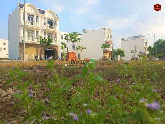 Hình ảnh Cần sang gấp lô đất nằm ngay đường Trần Phú, Q5, giá chỉ 1 tỷ9, SHR.