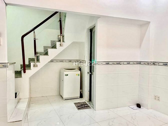 Hình ảnh cần bán nhà 1/ đối diện chợ hạnh đông tây